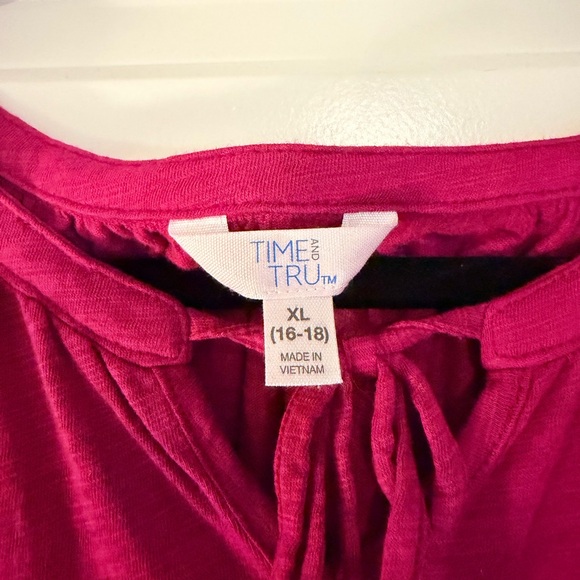 Time and Tru Short Sleeve Top – Women’s Size XL - Picture 5 of 9